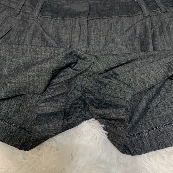 Express Pleat Front Black/ Grayish Shorts - Picture 3 of 12